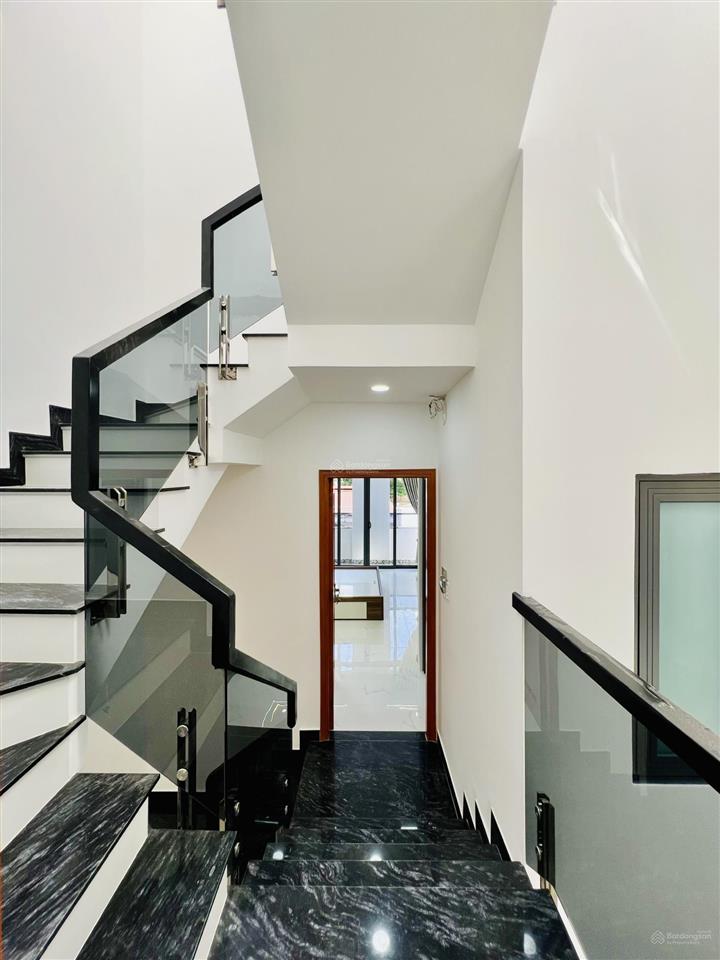 Bán nhà mới đường số 5akênh nước đen (4m*16m đúc 5 tấm 7.2 tỷ tl) gần cv lê thúc hoạch aeon mall
