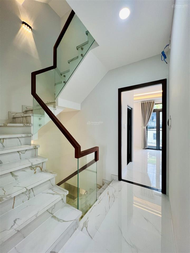 Bán nhà 1/ lê đình cẩn hẻm nhựa 6m (4,6m*13,5m giá 6tỷ9 tl) gần kdc tên lửa, aeon mall, tỉnh lộ 10