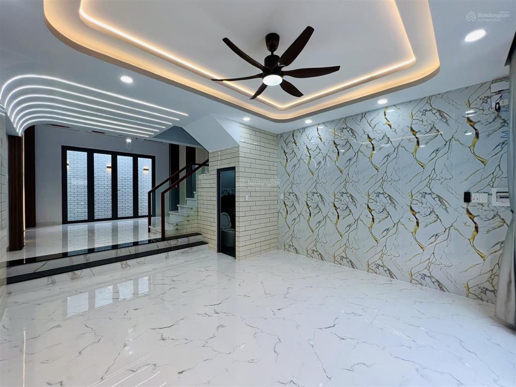 Bán nhà 1/ lê đình cẩn hẻm nhựa 6m (4,6m*13,5m giá 6tỷ9 tl) gần kdc tên lửa, aeon mall, tỉnh lộ 10