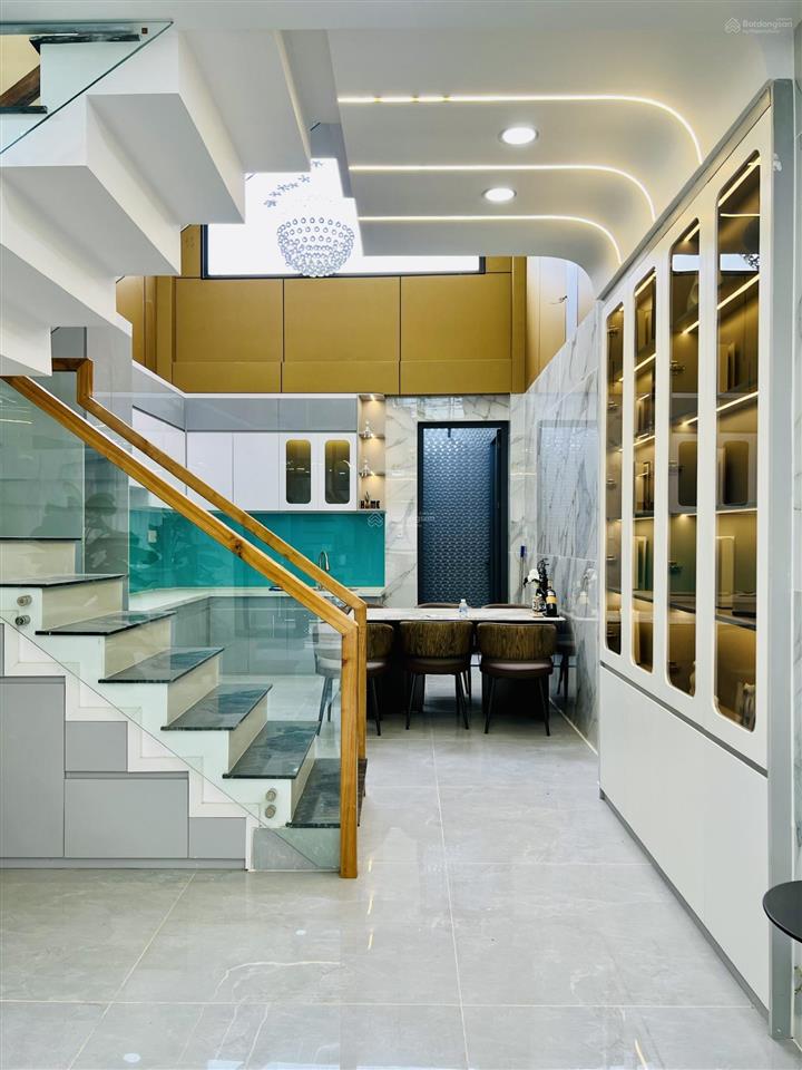 Nhà đẹp đầu đường hương lộ 2 (4m*15m  8 tỷ tl có nội thất) hẻm 8m xe hơi, sát bốn xã, hòa bình