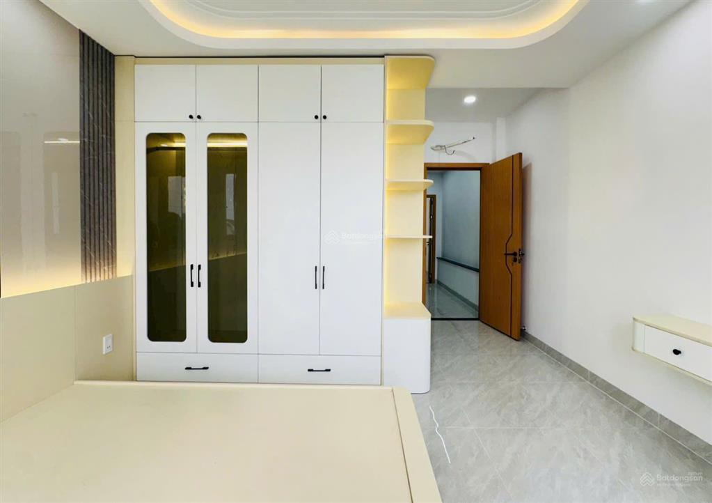 Bán nhà mặt tiền kinh doanh đường số 4 p. bình tân (4m*18m giá 7,8 tỷ tl) full nội thất, thang máy