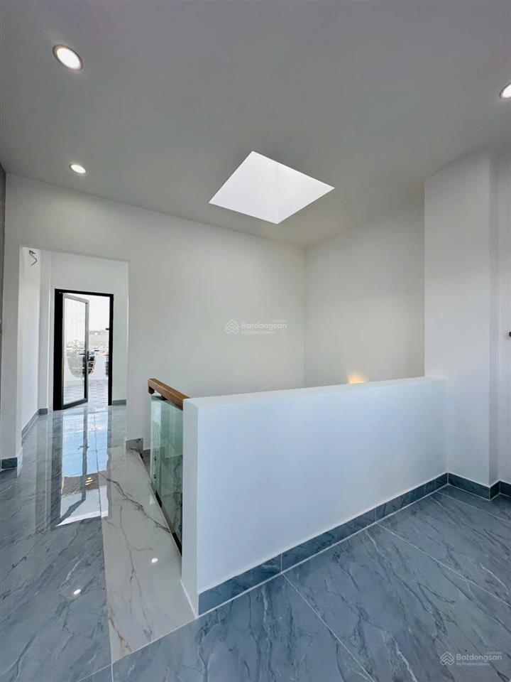Nhà đẹp giá tốt ở đường số 2 p. bình tân (4m*15,5m ~62,3m2giá 5,95 tỷ tl) hẻm 6m thông, không ngập