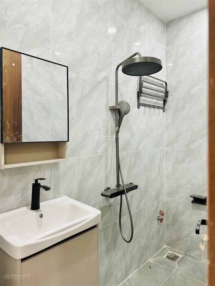Nhà đẹp giá tốt ở đường số 2 p. bình tân (4m*15,5m ~62,3m2giá 5,95 tỷ tl) hẻm 6m thông, không ngập