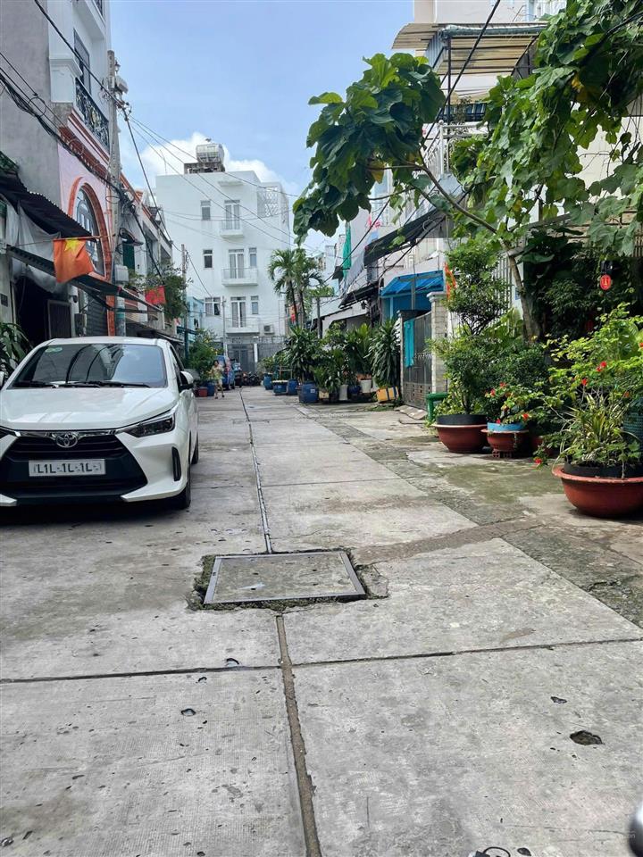 Bán nhà cấp 4 có gác đường hương lộ 2 (giá 4ty9 tl 4,5m*16m ~72m2) hẻm 7m ko ngập, gần đất mới