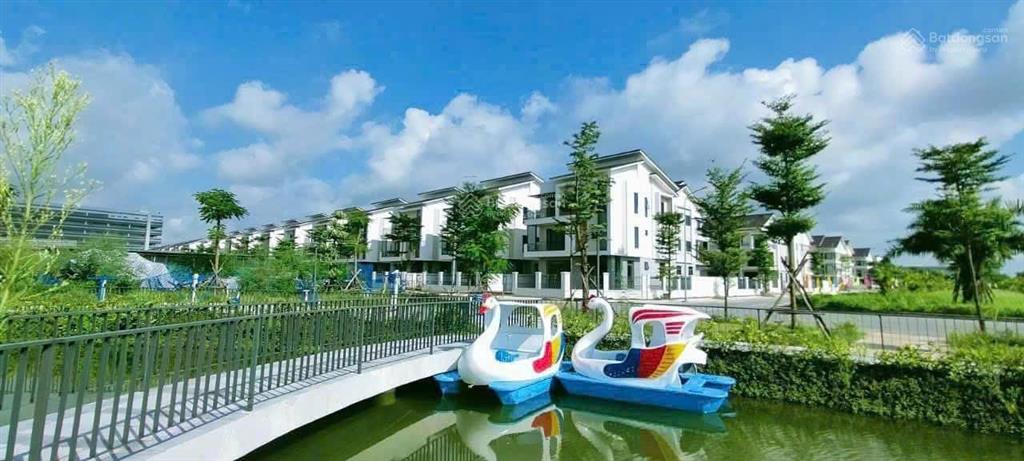 Biệt thự song lập centa riverside