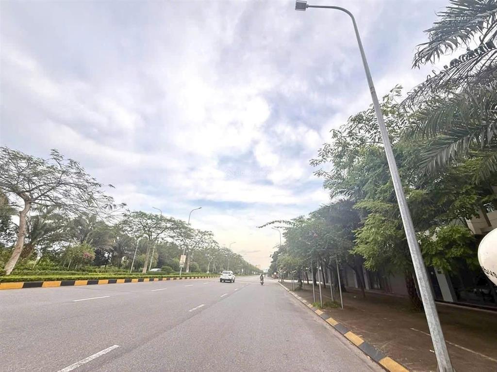 Shophouse mặt đường hữu nghị 56m, centa city bắc ninh