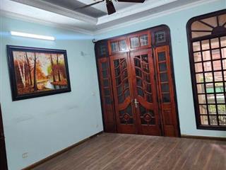 Cho thuê nhà VỈA HÈ - Ô TÔ Pháo Đài Láng, Đống Đa 100M X 5T giá 35 triệu