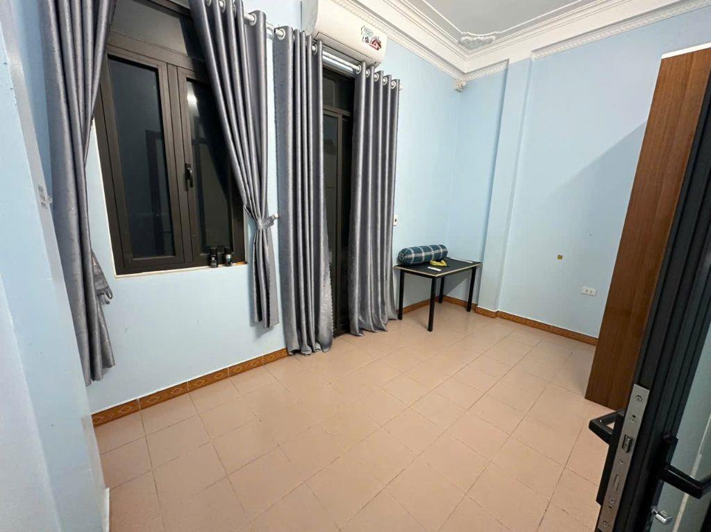 Cho thuê nhà riêng ngõ 322 Mỹ Đình, Nam Từ Liêm 30M x 5T (3 ngủ) giá 11 triệu Ở NHÓM