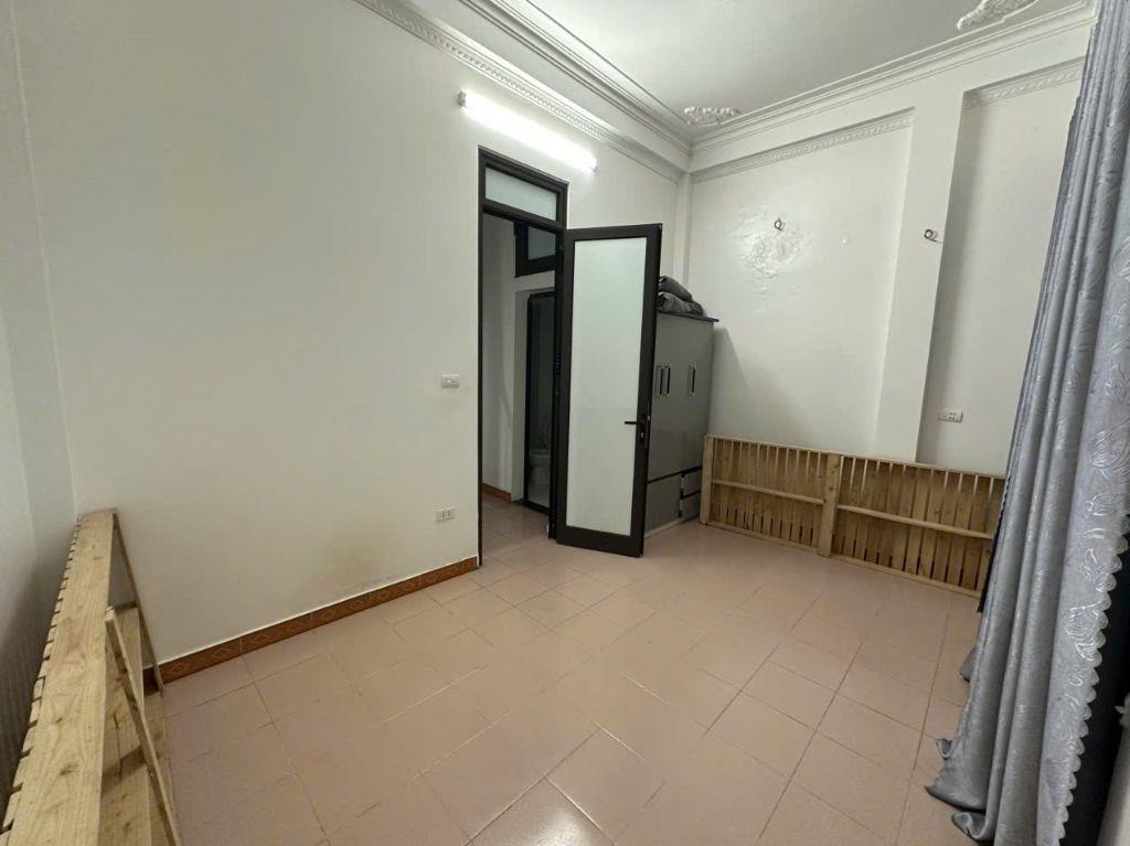 Cho thuê nhà riêng ngõ 322 Mỹ Đình, Nam Từ Liêm 30M x 5T (3 ngủ) giá 11 triệu Ở NHÓM