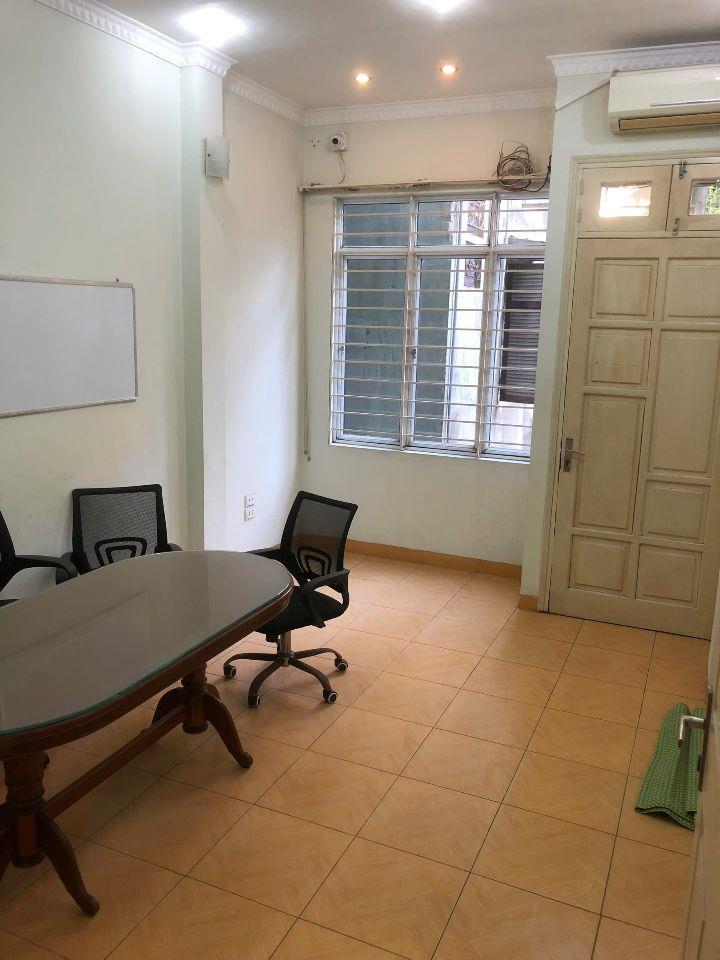 Cho thuê nhà riêng ngõ 295 Bạch Mai, Hai Bà Trưng 40M x 4T (4 ngủ) FULL ĐỒ giá 12; triệu