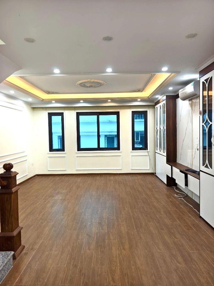 Cho thuê nhà ngõ 76 Mai Dịch, Cầu Giấy 48M x 7 tầng THANG MÁY, Ô TÔ giá 31 triệu