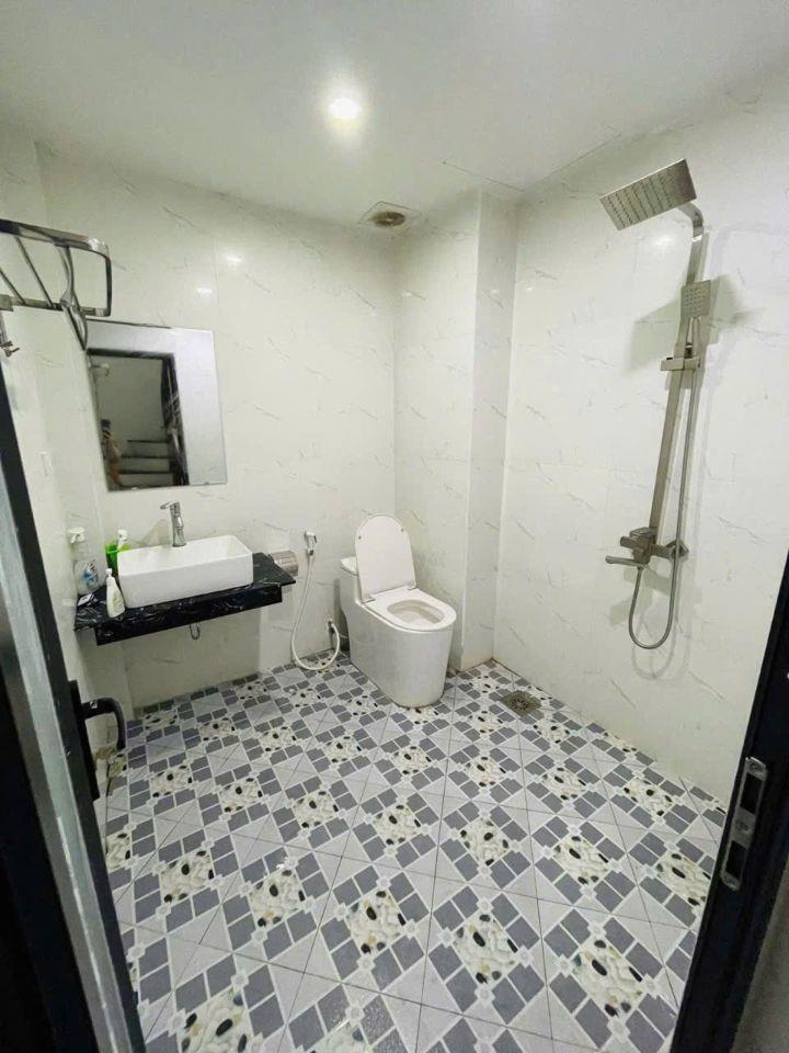 Cho thuê nhà riêng ngõ 211 Khương Trung, Thanh Xuân 40M x 5T SẠCH ĐẸP FULL ĐỒ giá 14 triệu