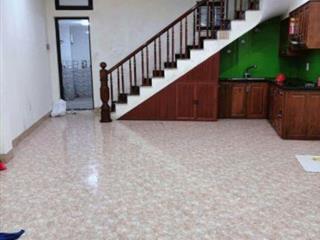 Cho thuê nhà ngõ 10 Láng Hạ quận Đống Đa 45M x 4T (4 ngủ) giá 12 triệu 