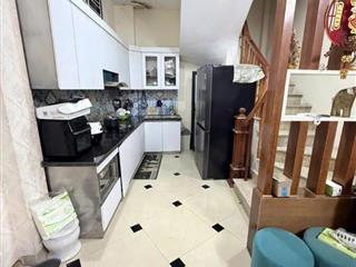 Cho thuê nhà riêng Thành Công quận Ba Đình 45M x 5T SẠCH ĐẸP, FULL ĐỒ giá 15 triệu 