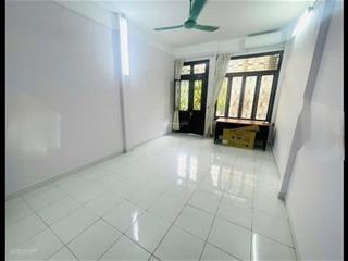 Cho thuê nhà Thể Giao - Hai Bà Trưng 50M x 4T (3 ngủ) giá 18 triệu, 15M RA PHỐ