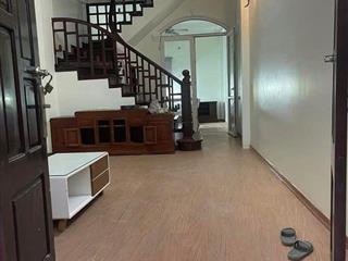 Cho thuê nhà ngõ 35 Trần Thái Tông, Cầu Giấy 60m x 4T (5 phòng) giá 20 triệu