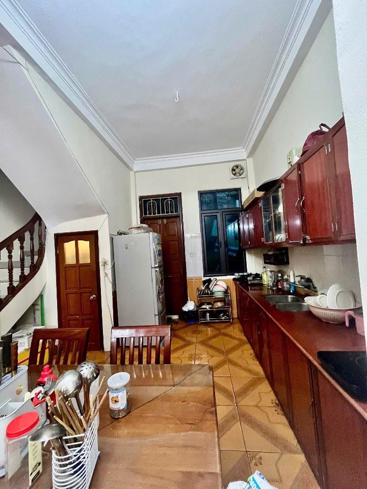 Cho thuê nhà Yên Hòa, Cầu Giấy 50m x 4T(4 ngủ) giá 15 triệu