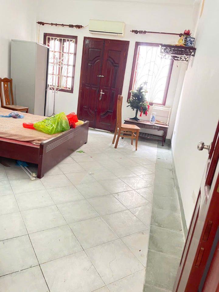 Cho thuê nhà ngõ 171 Đặng Tiến Đông, Đống Đa 45m x 4T (4 ngủ) giá 14.5tr Ở NHÓM