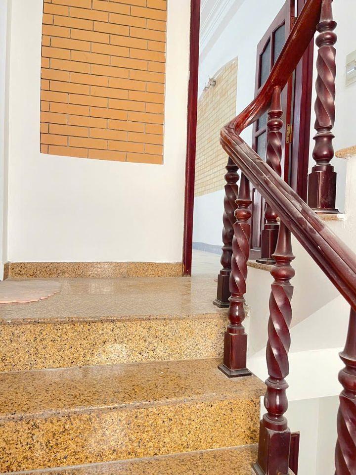 Cho thuê nhà ngõ 171 Đặng Tiến Đông, Đống Đa 45m x 4T (4 ngủ) giá 14.5tr Ở NHÓM