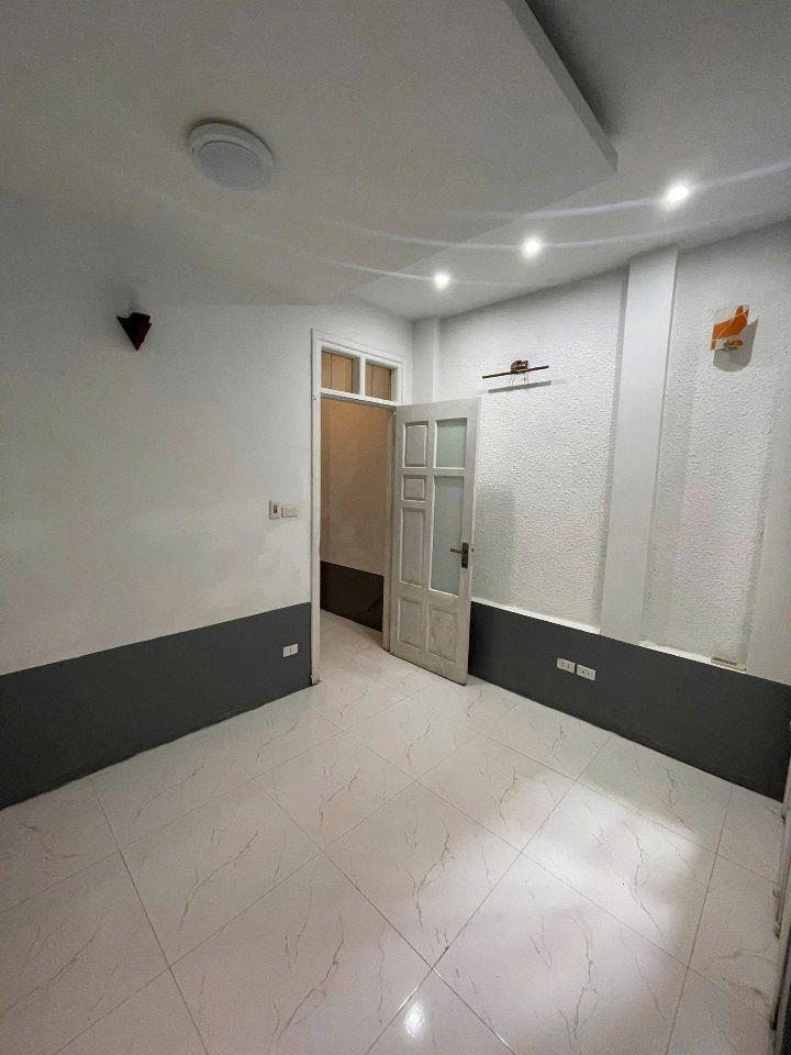 Cho thuê nhà ngõ 41 Thái Hà, Đống Đa 35m x 5T (4 ngủ) giá 15.5 triệu