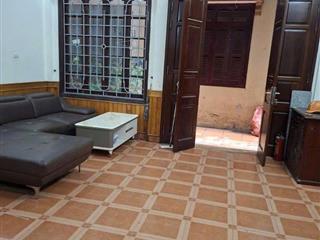 Cho thuê nhà đường Cầu Giấy 45m x 4T (4 ngủ) giá 13 triệu