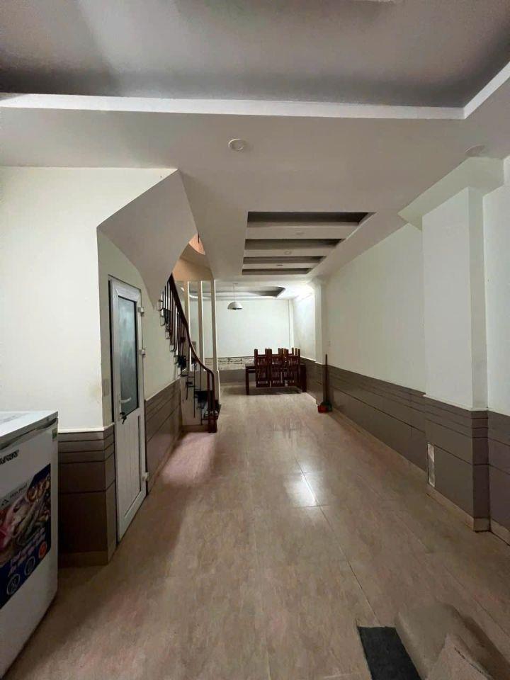 Cho thuê nhà Tú Mỡ, Trần Duy Hưng _Cầu Giấy 50m*5T(5 ngủ) giá 18.5tr