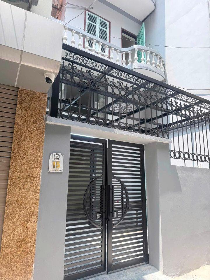 Nhà sạch đẹp, ô tô đỗ cửa Trần Cung, Cầu Giấy 75m x 3T(4 ngủ) giá 16 triệu
