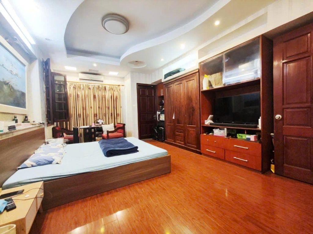 Nhà ngõ 173 Hoàng Hoa Thám, Ba Đình 42m*5 tầng (3 ngủ) giá 14.5tr OTO QUA NHÀ