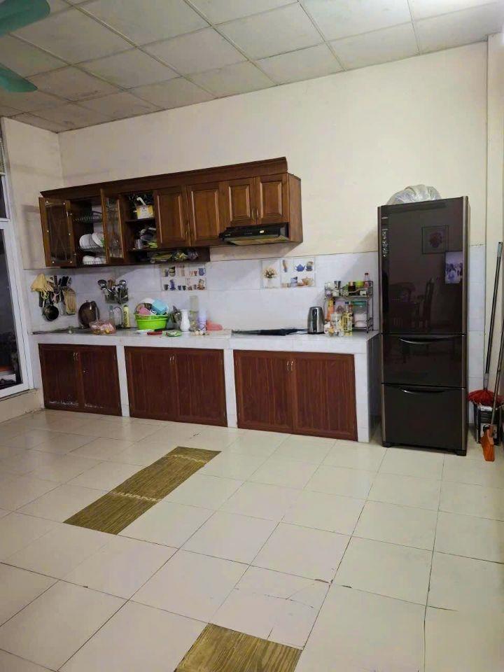 Cho thuê nhà ngõ ô tô 69A Hoàng Văn Thái, Thanh Xuân 100m x 3T, 3PN giá 14 triệu
