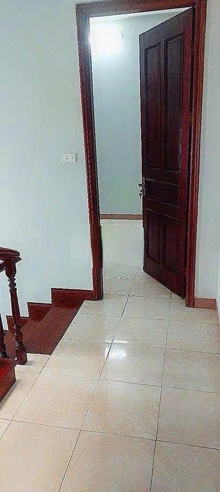 Cho thuê nhà ngõ 105 Nguyễn Chí Thanh, Đống Đa 55m x 4T(4 ngủ) giá 15 triệu