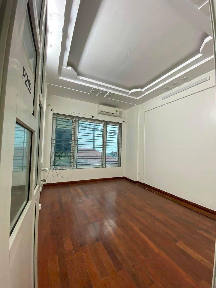 Cho thuê nhà Hàm Nghi, Nam Từ Liêm 40m x 5T giá 25 triệu, 20M RA MẶT PHỐ