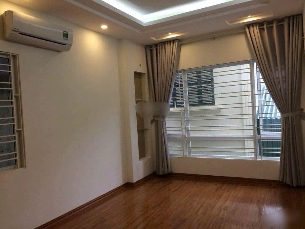 Nhà 45m x 5T (6 ngủ) Đặng Tiến Đông, Hoàng Cầu _Đống Đa giá 18 triệu