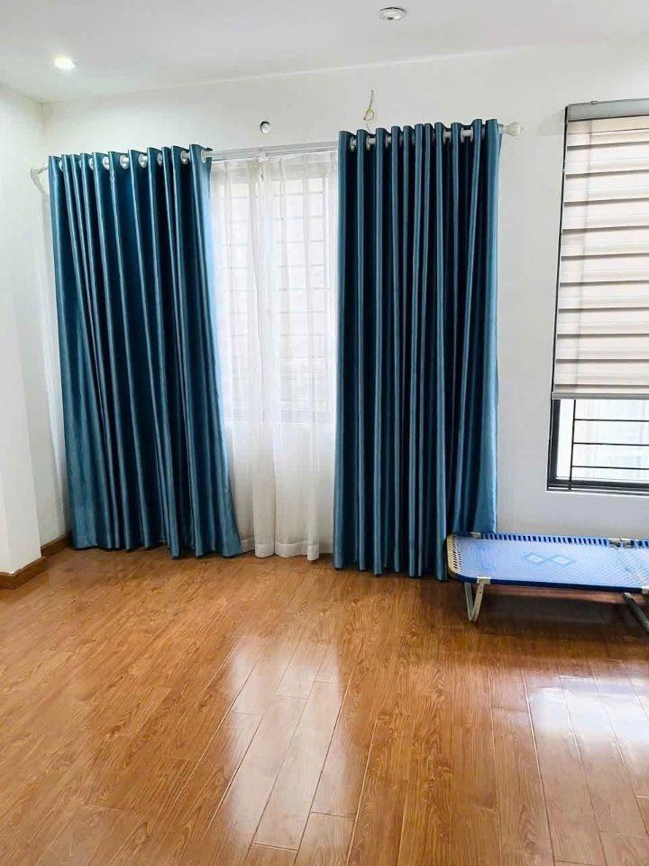 Nhà mới đẹp ngõ 426 Đường Láng, Đống Đa 41m x 4T (4 ngủ) giá 15 triệu