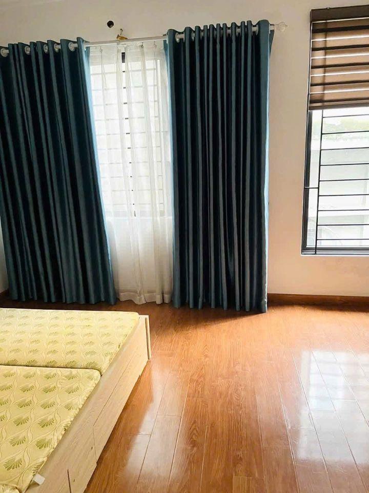 Nhà mới đẹp ngõ 426 Đường Láng, Đống Đa 41m x 4T (4 ngủ) giá 15 triệu