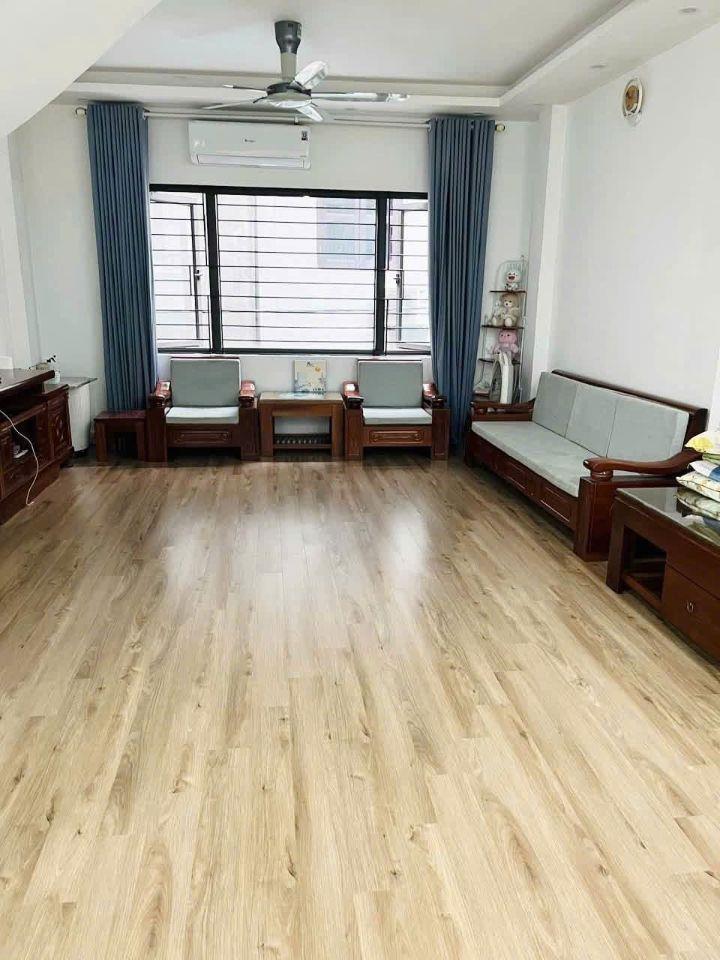 Nhà mới đẹp ngõ 426 Đường Láng, Đống Đa 41m x 4T (4 ngủ) giá 15 triệu