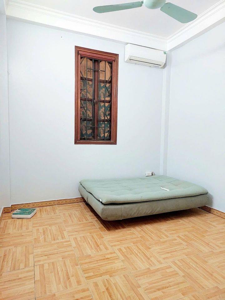 Cho thuê nhà ngõ 12 Chùa Bộc, Đống Đa 40m x 4T giá 13.5 triệu Ở VÀ KD ONLINE
