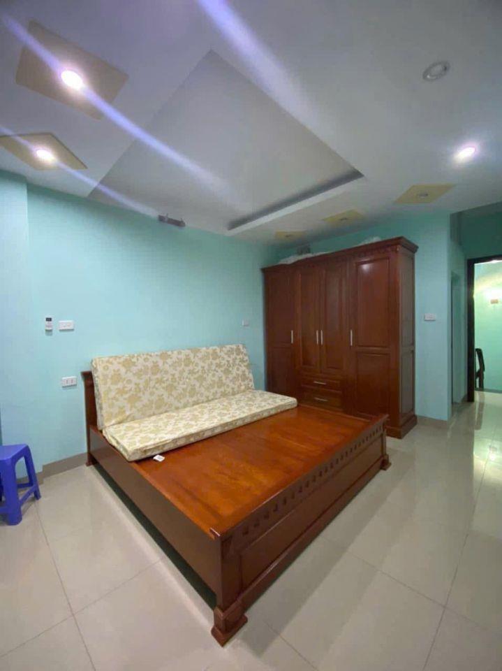 Cho thuê nhà ngõ 1194 đường Láng, Đống Đa 30m x 5T Ô TÔ ĐỖ CỬA NGÀY ĐÊM giá 15tr