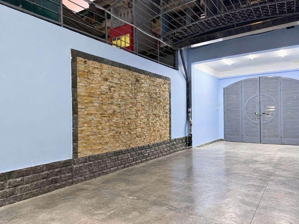 Cho thuê nhà MP 8/3 Hai Bà Trưng 68m x 4T + SÂN 31M giá 25 triệu