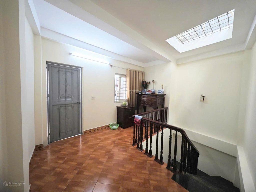 Nhà ngõ 59 Nguyễn Phúc Lai, Đống Đa 35m x 5T giá 15tr_25M RA PHỐ, KD NHỎ
