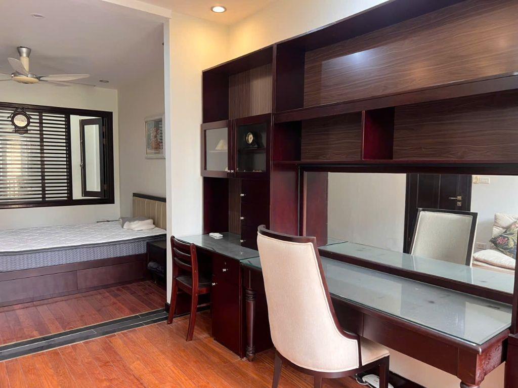 Cho thuê BT Tô Ngọc Vân, Tây Hồ 110m x 4T GARA, FULL ĐỒ ĐẸP giá 45tr(ctl)