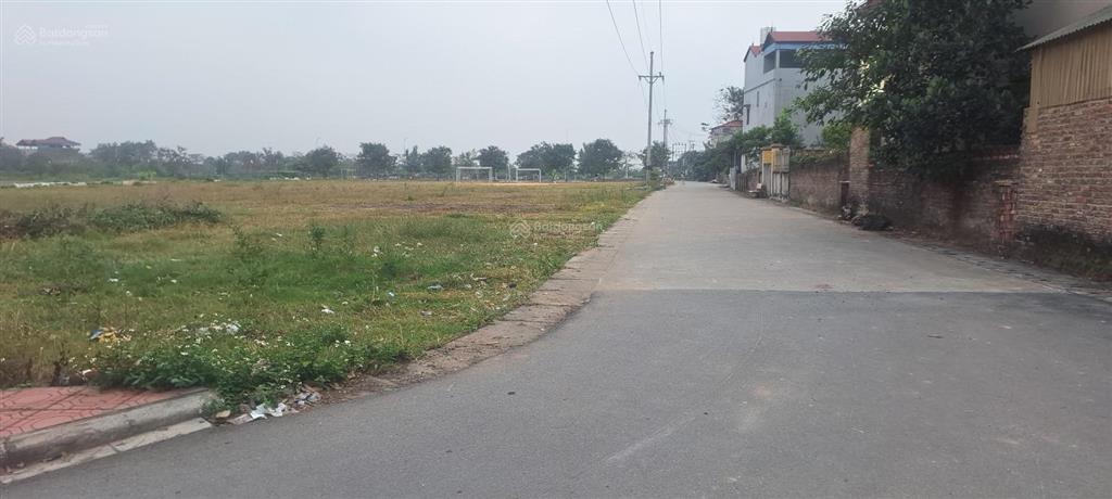 4tỷ nhỉnh/100m2, mt 5m, đường 4m, bảo tháp, kim hoa, ml, ngay bìa làng, 10m ra sân bóng