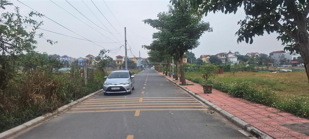 4tỷ nhỉnh/100m2, mt 5m, đường 4m, bảo tháp, kim hoa, ml, ngay bìa làng, 10m ra sân bóng