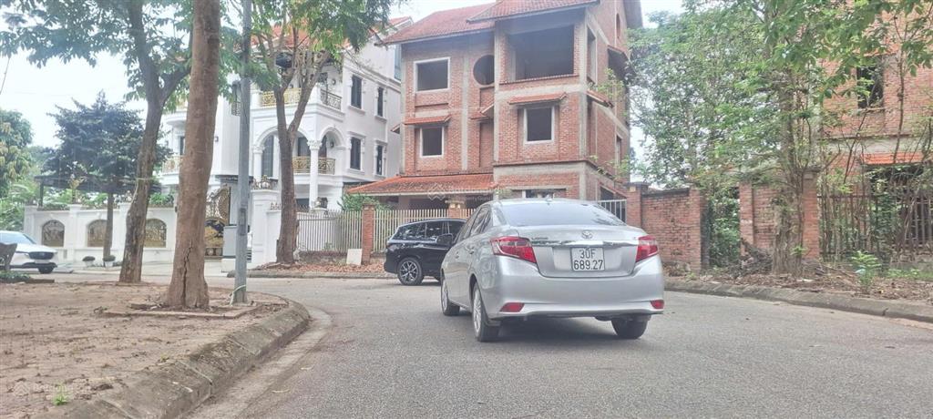 4xtr/m2. danh sách biệt thự 365m2, đg to, vị trí trung tâm, cực đẹp, sổ đỏ cc, kđt quang minh, ml