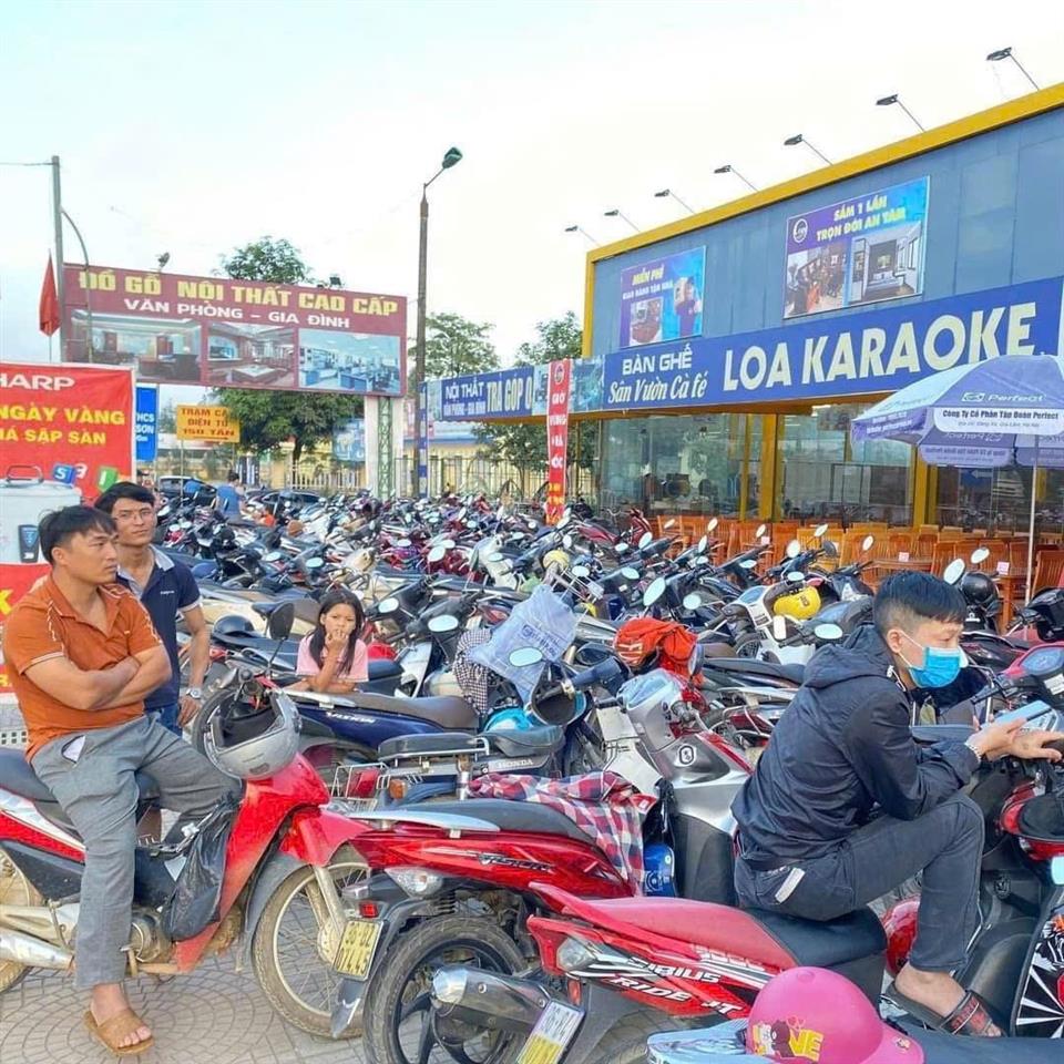 Bán 4500m2 đất thương mại dv, sổ đỏ, mt rộng, đường to, vị trí đâc địa, p phú sơn, tx bỉm sơn, th