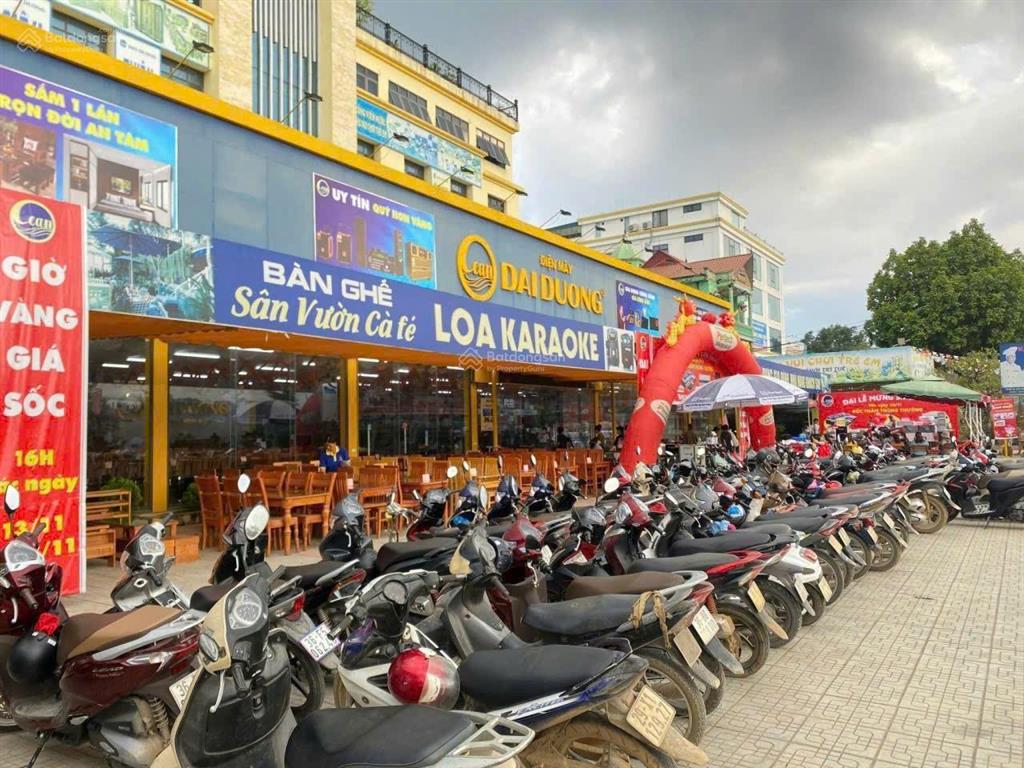 Bán 4500m2 đất thương mại dv, sổ đỏ, mt rộng, đường to, vị trí đâc địa, p phú sơn, tx bỉm sơn, th