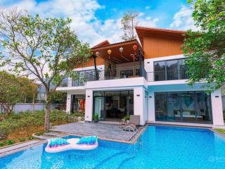 Bán nhà bt 1200m2, mt 25m, 24 tỷ, sổ đỏ, bể bơi, view hồ, đang cho thuê 30 tr/t, minh phú, ss,hn