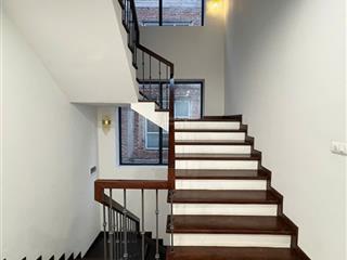 Cho thuê biệt thự quang minh, ml, hn, 365 m2, 4 ngủ, 5wc, giá 20 tr/th 0379 778 ***