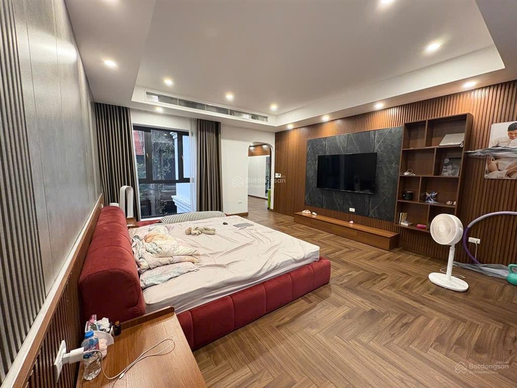 Cho thuê biệt thự quang minh, ml, hn, 365 m2, 4 ngủ, 5wc, giá 20 tr/th 0379 778 ***