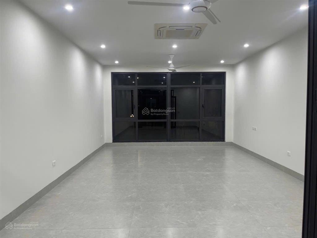 Cho thuê căn lk thang máy vp rộng giá rẻ