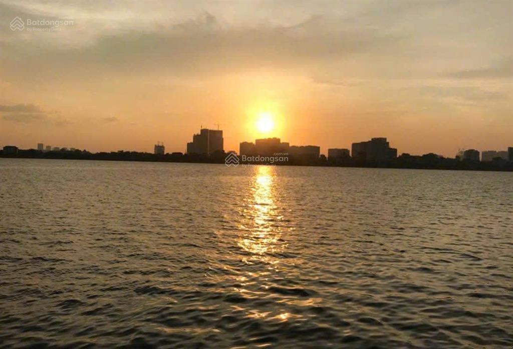 Bán nhà mặt phố mặt hồ yên hoa, tây hồ, giáp đường thanh niên, ở và đầu tư, giá 33 tỷ